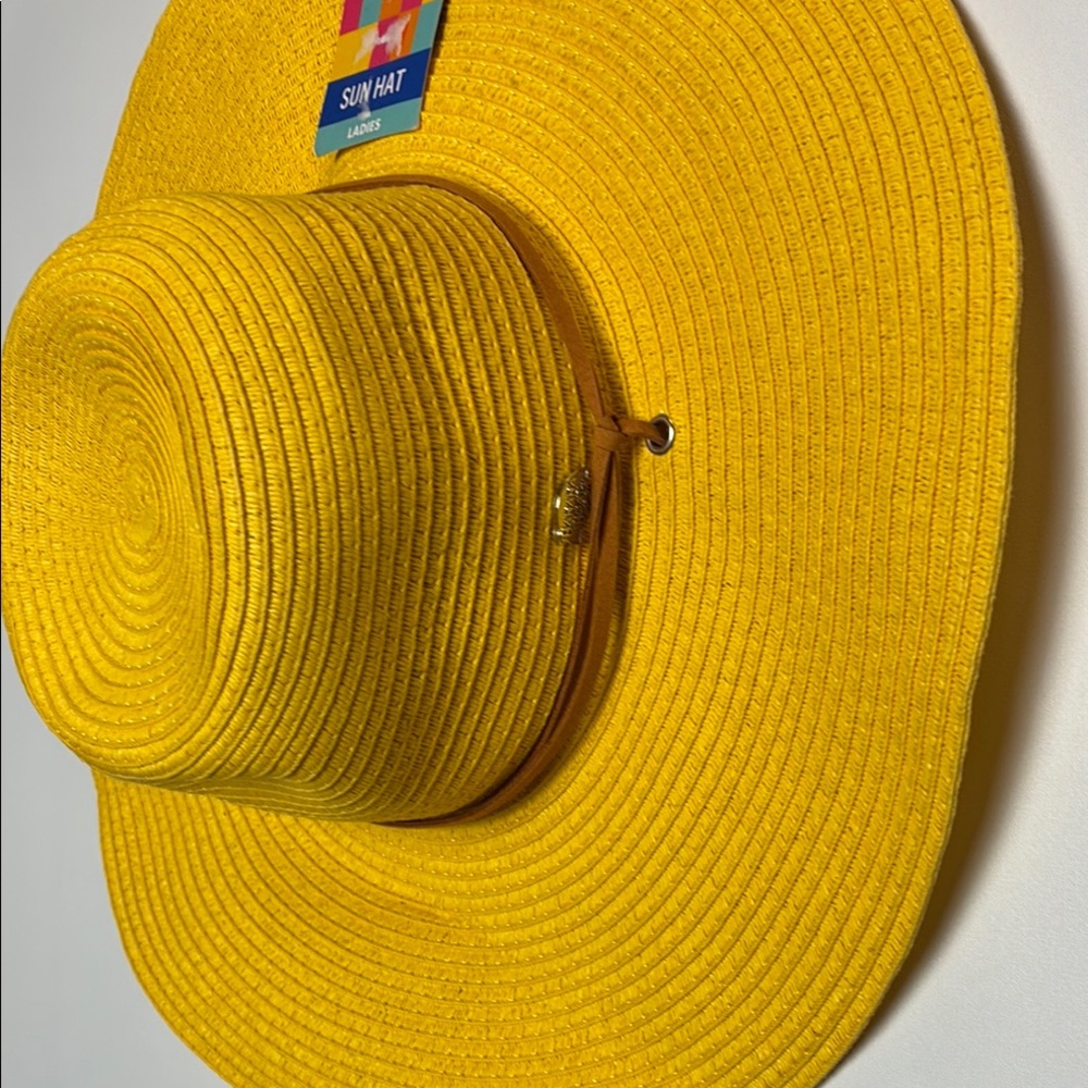 Banana Boat UPF 50+ Bright Yellow Sun Hat with Chin Strap - Picture 2 of 12